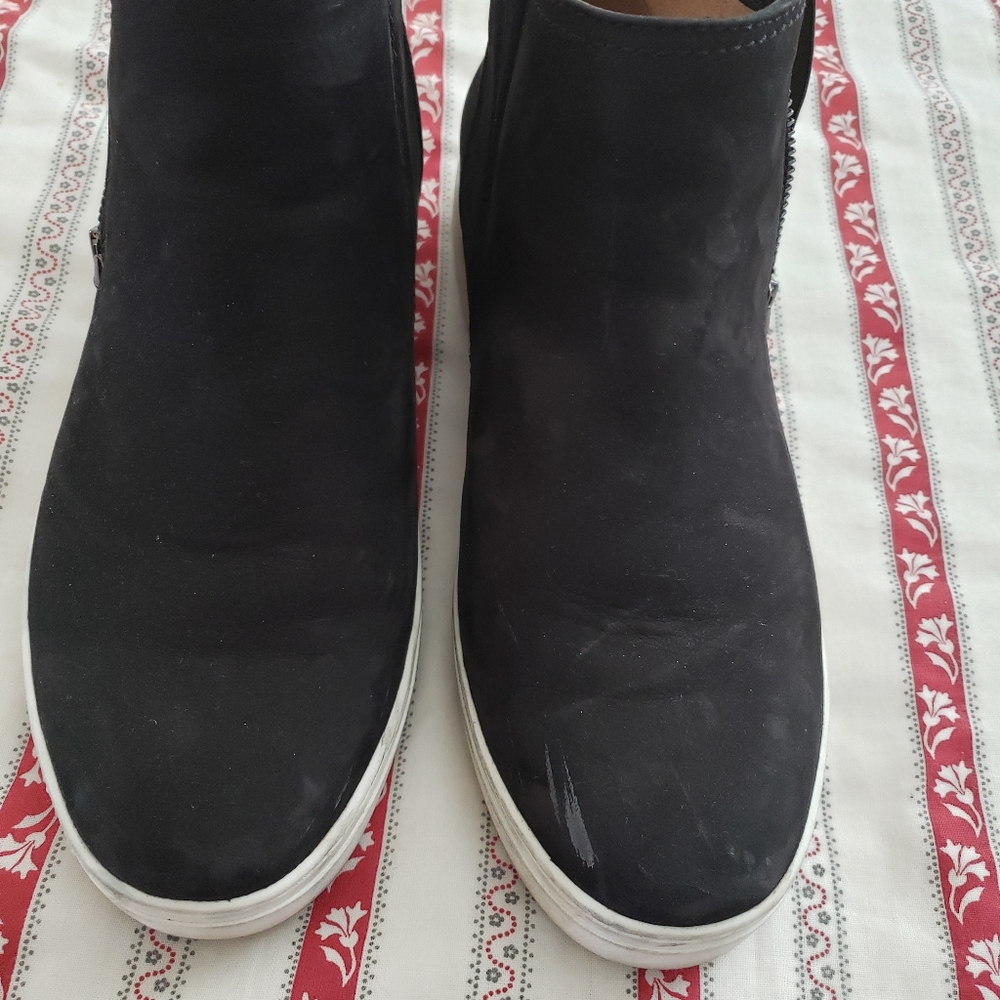 Naturalizer leather boot 10M great condition